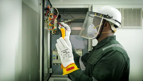 Ansell ActivArmr Class Electrical Gloves RIG014Y