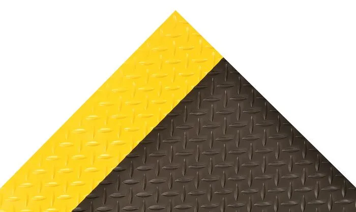 Justrite NOTRAX 831C0036BY-75 Black-Yellow Diamond Switchboard Mat – 3' x 75'