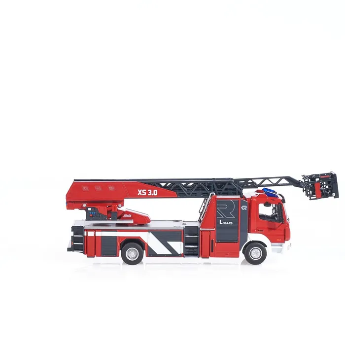 Old Rosenbauer Models Rosenbauer Mercedes Atego L32A-XS 1:43 Model – RB-VI1046